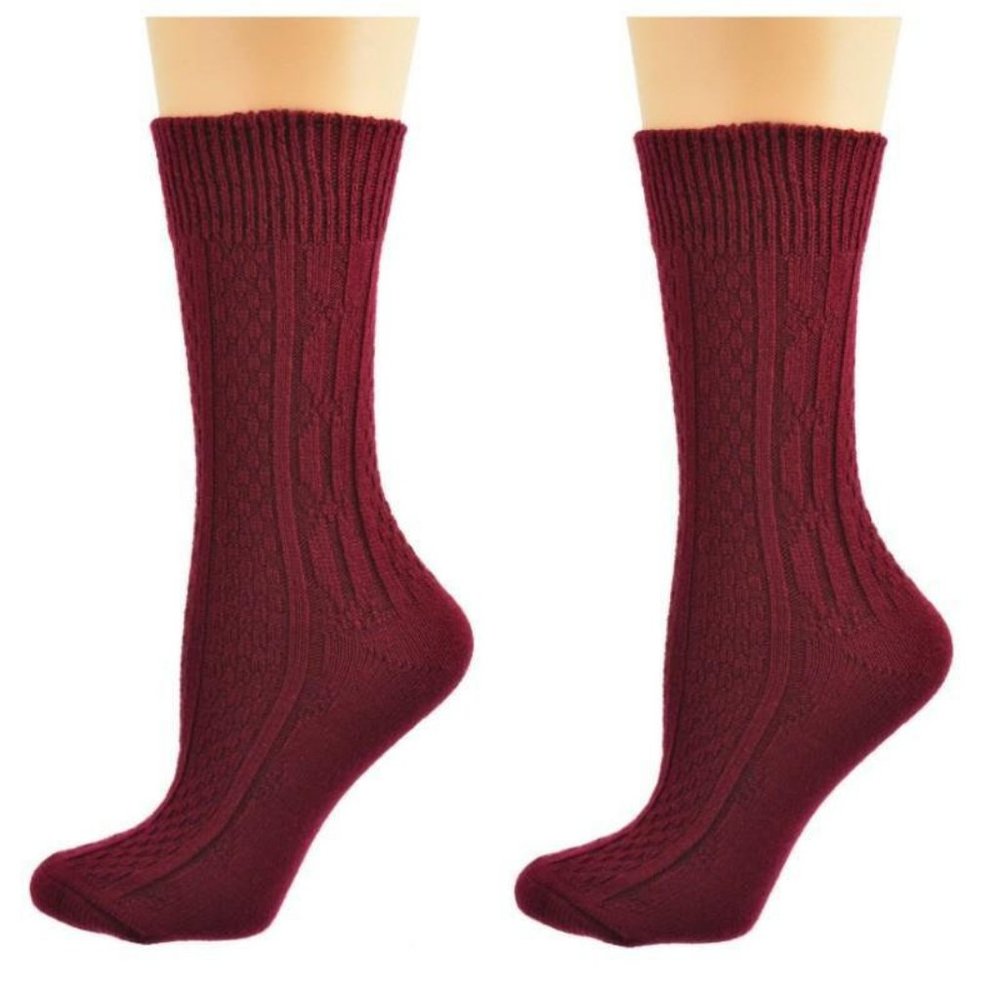 Classic Cable Knit Acrylic Crew Socks 2 pair Socks
